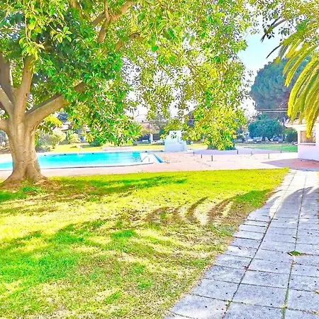 Apartment T2, Da Oura *
