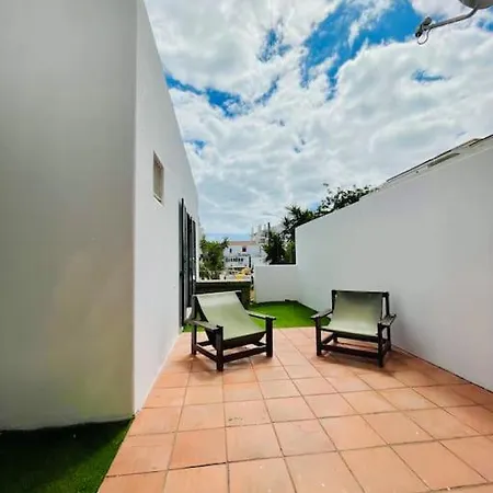 Apartment T2, Da Oura