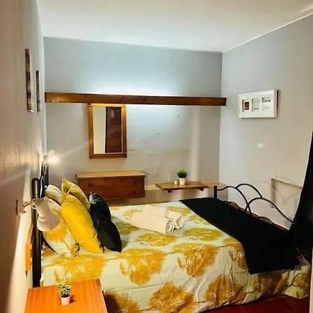 T2, Da Oura Apartment *