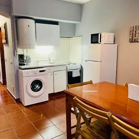 Apartment T2, Da Oura