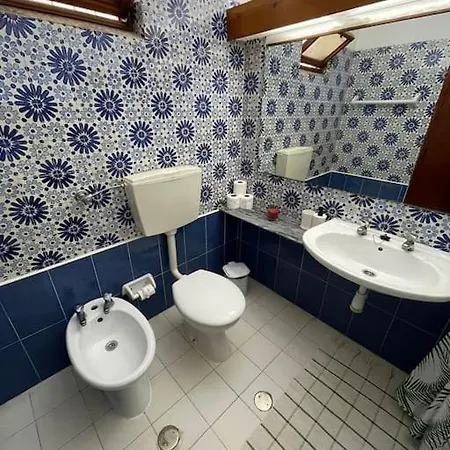 T2, Da Oura Apartment *