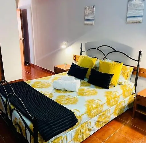 T2, Da Oura Apartman *