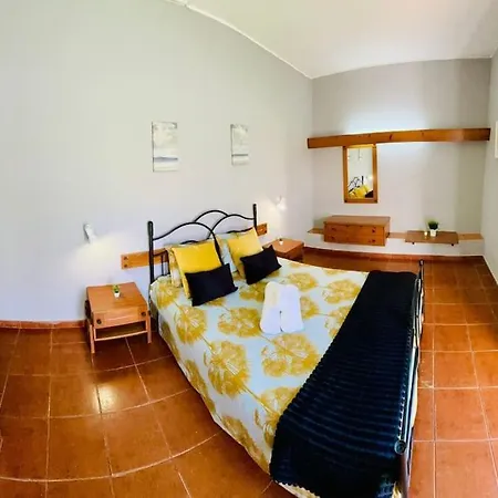 T2, Da Oura דירה אלבופיירה